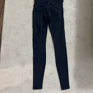 Lululemon Wunder Under full length black size 4 mid rise